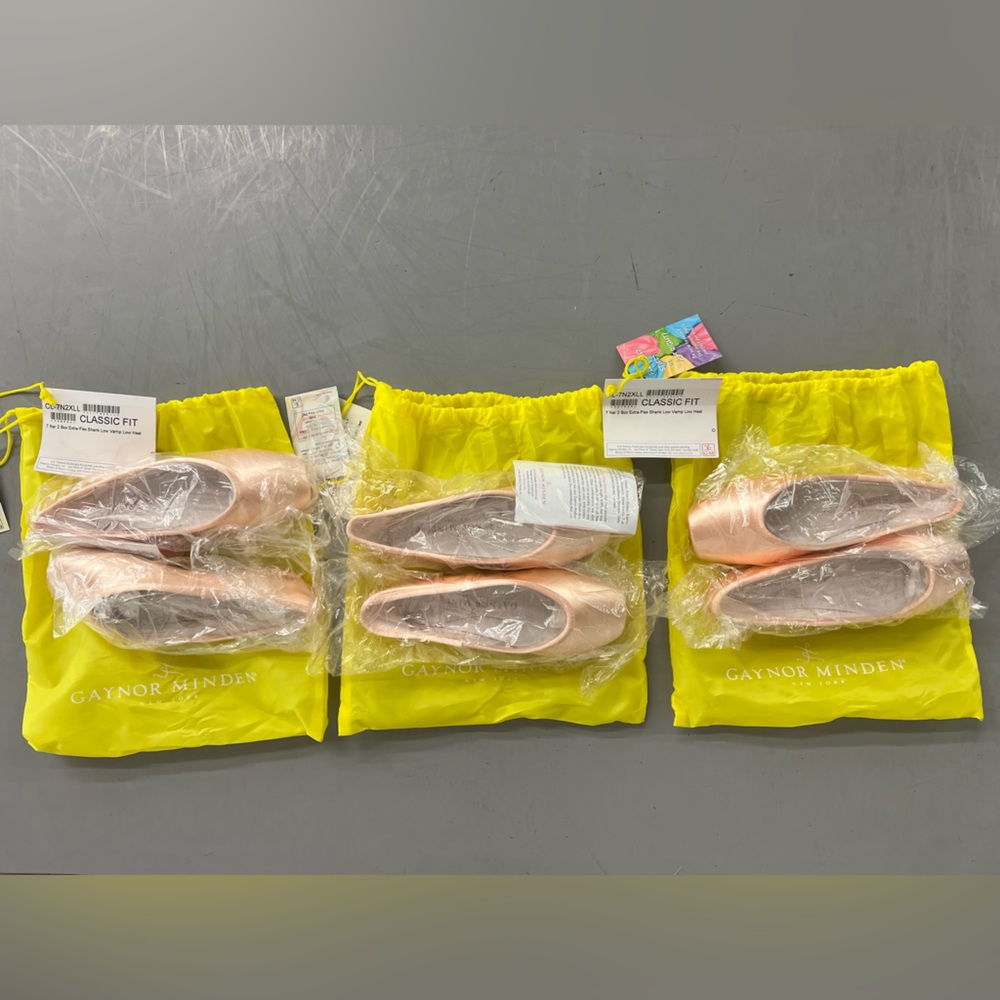 US made Ballet pointe shoes Gaynor Minden Classic Fit 7N 2 Box Extra-Flex